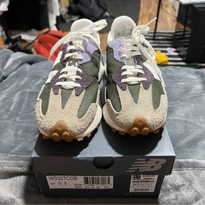 New balance 327 Oakland